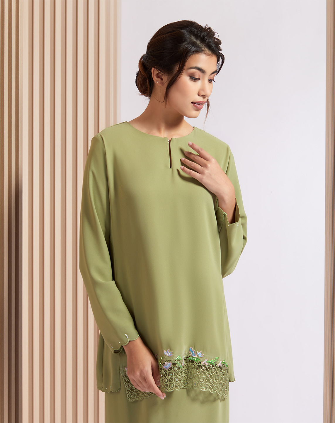 KALEELA BAJU KURUNG